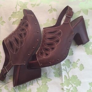 Dansko brown leather sandal slingback